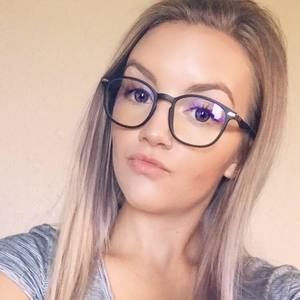 Meet your Posher, Alayna